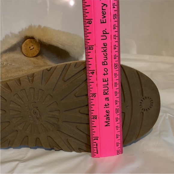Ugg Australia Genuine Sheep Skin 8 - Picture 6 of 6